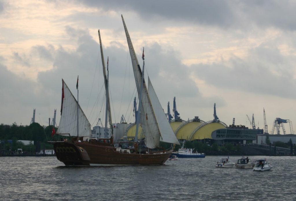 Zinat al Bihaar – Ein Sultan-Schiff beim 815. Hafengeburtstag Hamburg 2004