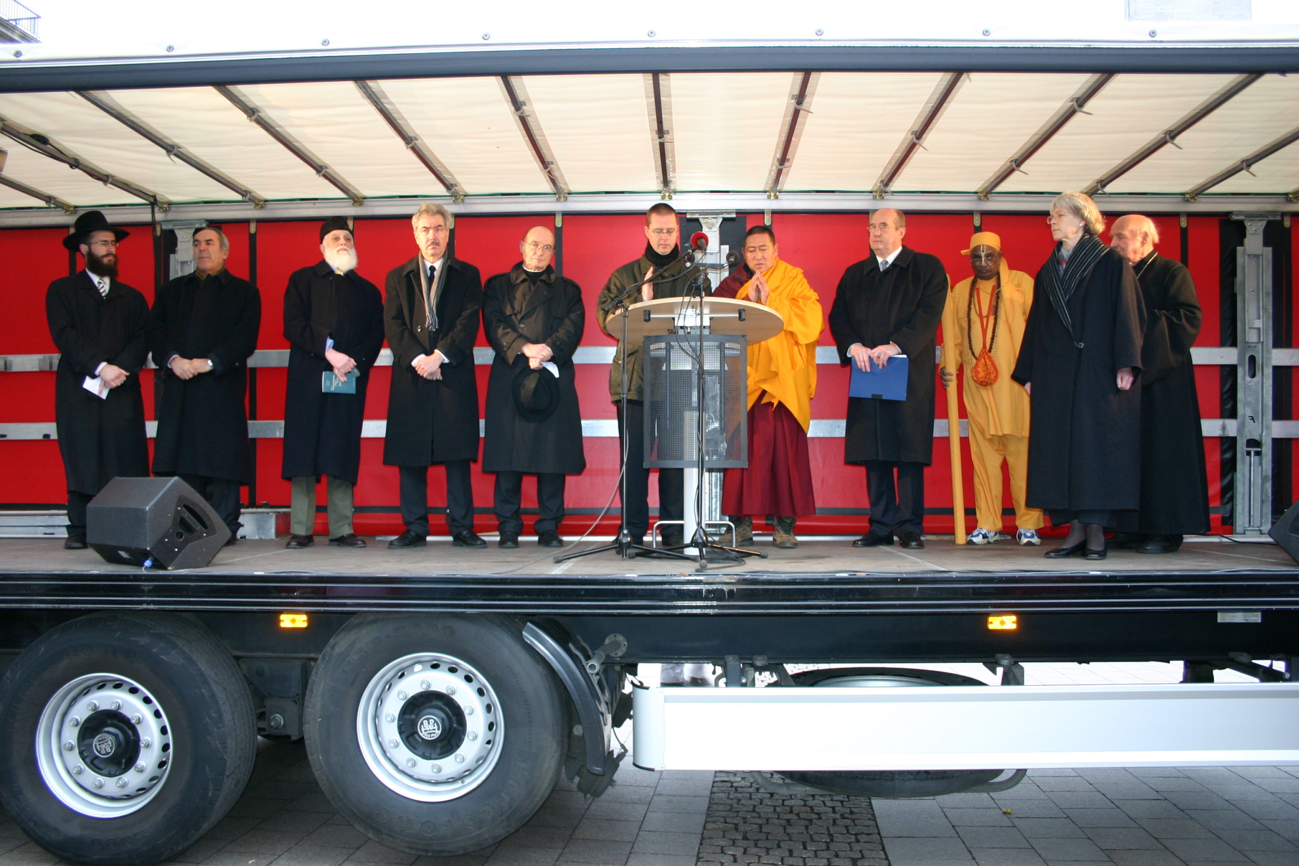 Schweigeminuten in Hamburg 2005 – Europa in stillem Gedenken an die Flutopfer