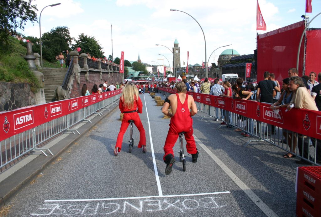 Welt-Astra-Tag 2004 – Festival und Bobbycar-Race – Landungsbrücken, Hamburg