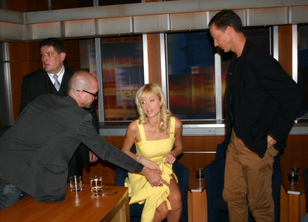 Johannes B. Kerner Show 2005 – Paris Hilton`s schlüpfriges Geheimnis gelüftet!