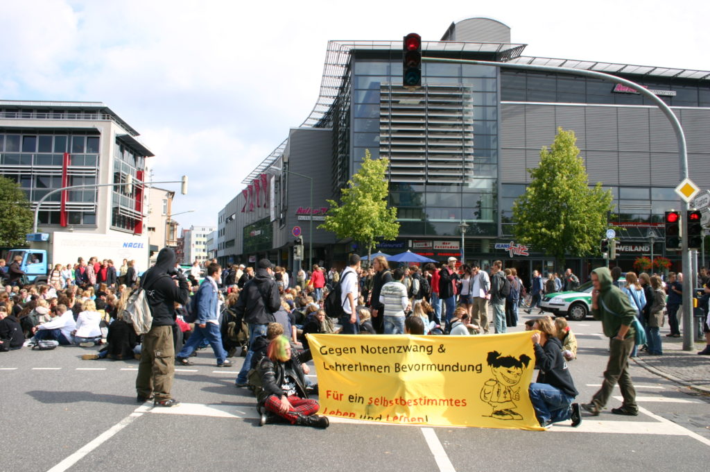 Neumünster: Schüler-Demo 2005 für „Freie Bildung!“