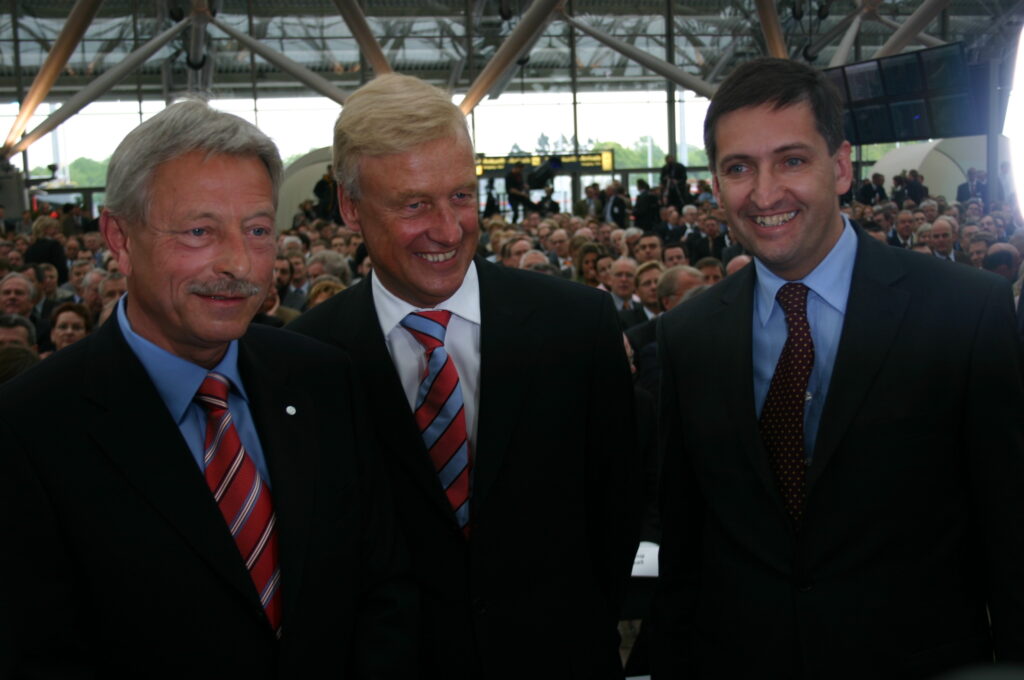 Eröffnung 2005 des Terminal 1 – Flughafen Hamburg (Hamburg Airport Helmut Schmidt)