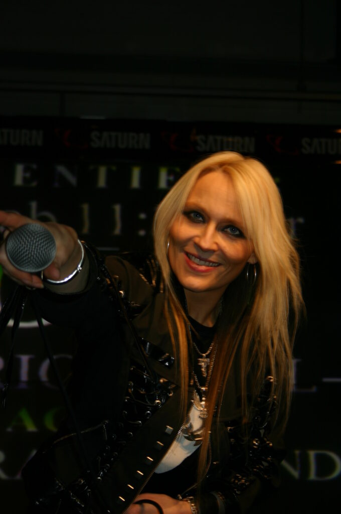 Warlock, Doro Pesch – 2006 Live im Saturn, Hamburg